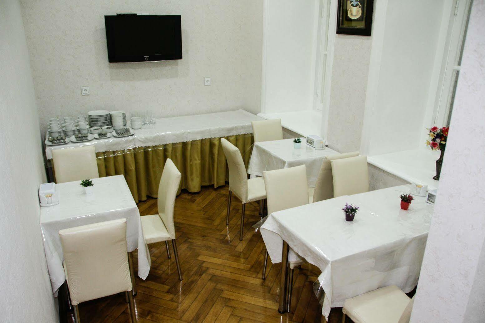 Отель Nizami Boutique